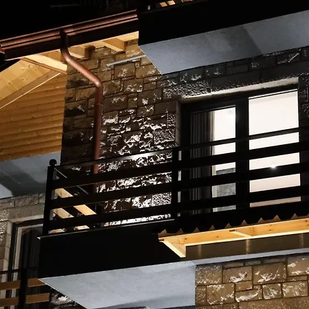 ホテル Sofra Kolonjare 4*