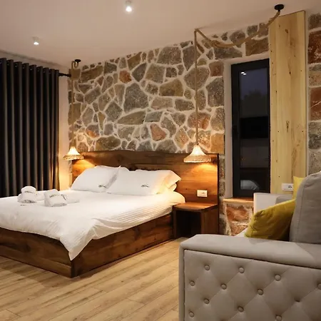 Sofra Kolonjare Hotel Erseke