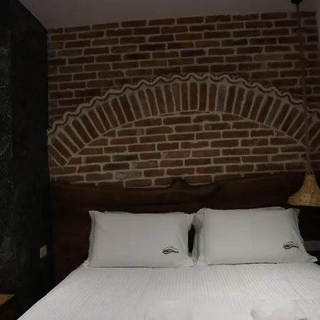 Sofra Kolonjare ホテル