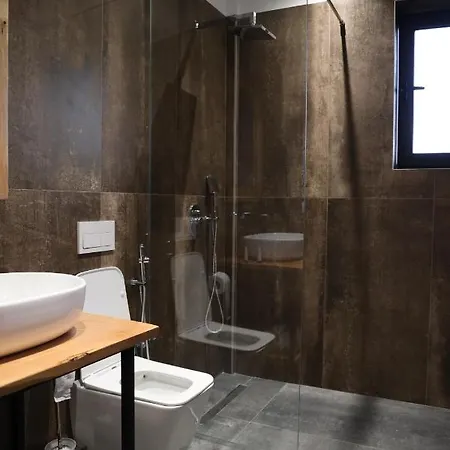 Sofra Kolonjare Hotel