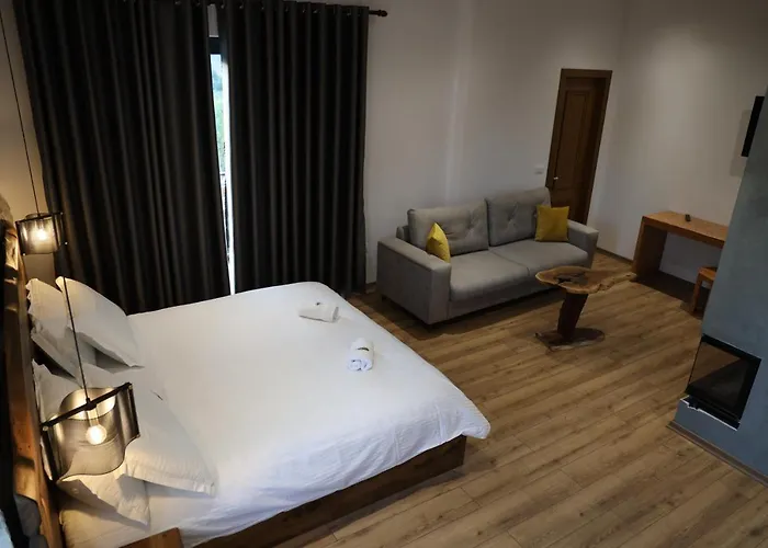 Sofra Kolonjare 酒店