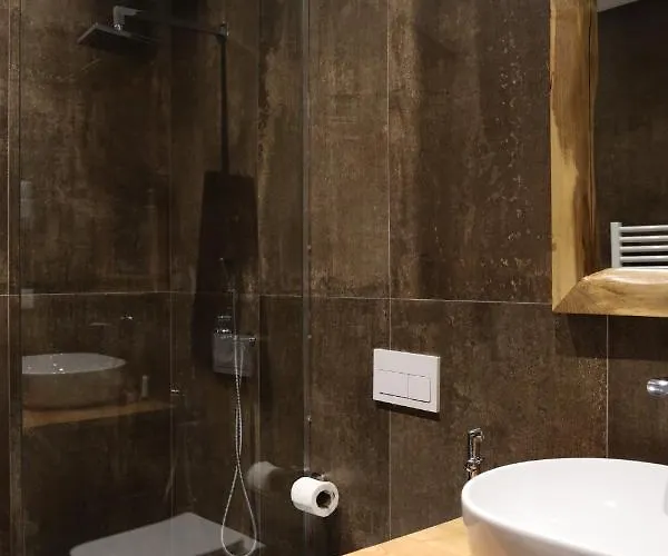 酒店 Sofra Kolonjare Erseke